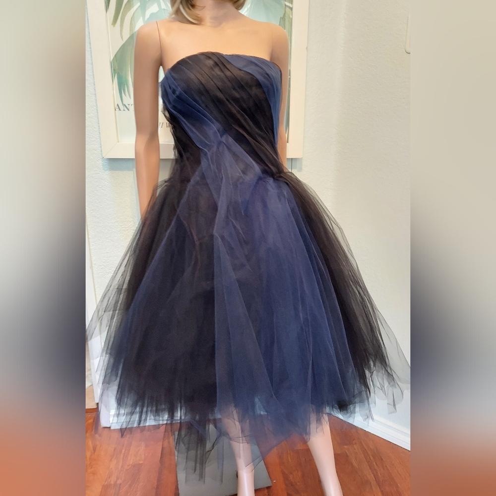 $5,700 OSCAR DE LA RENTA EXCLUS SILK LINED BLUE BLACK TULLE RUNWAY DRESS US 0 - Picture 9 of 13
